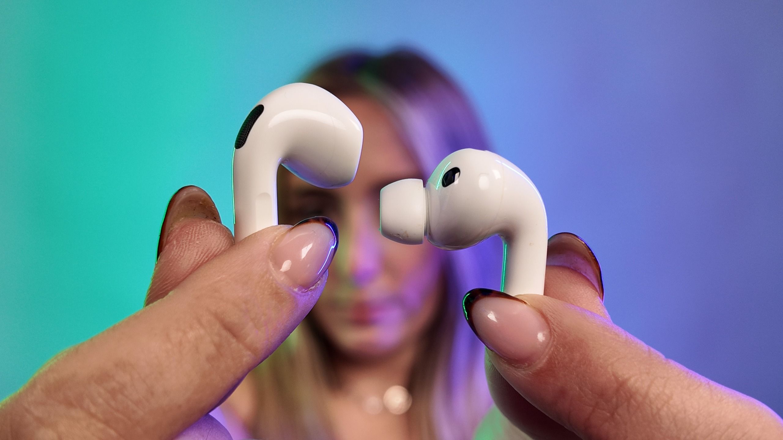 AirPods 5 vs AirPods Pro 3: Is the Flagship Experience Worth the Premium Price?