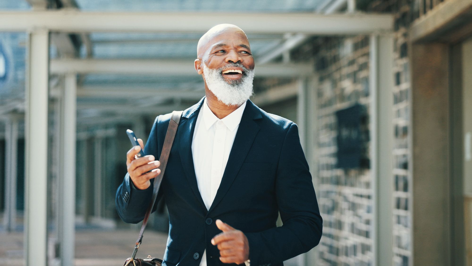 Life Advice After 40: 7 Crucial Lessons from AI for a Rewarding Future