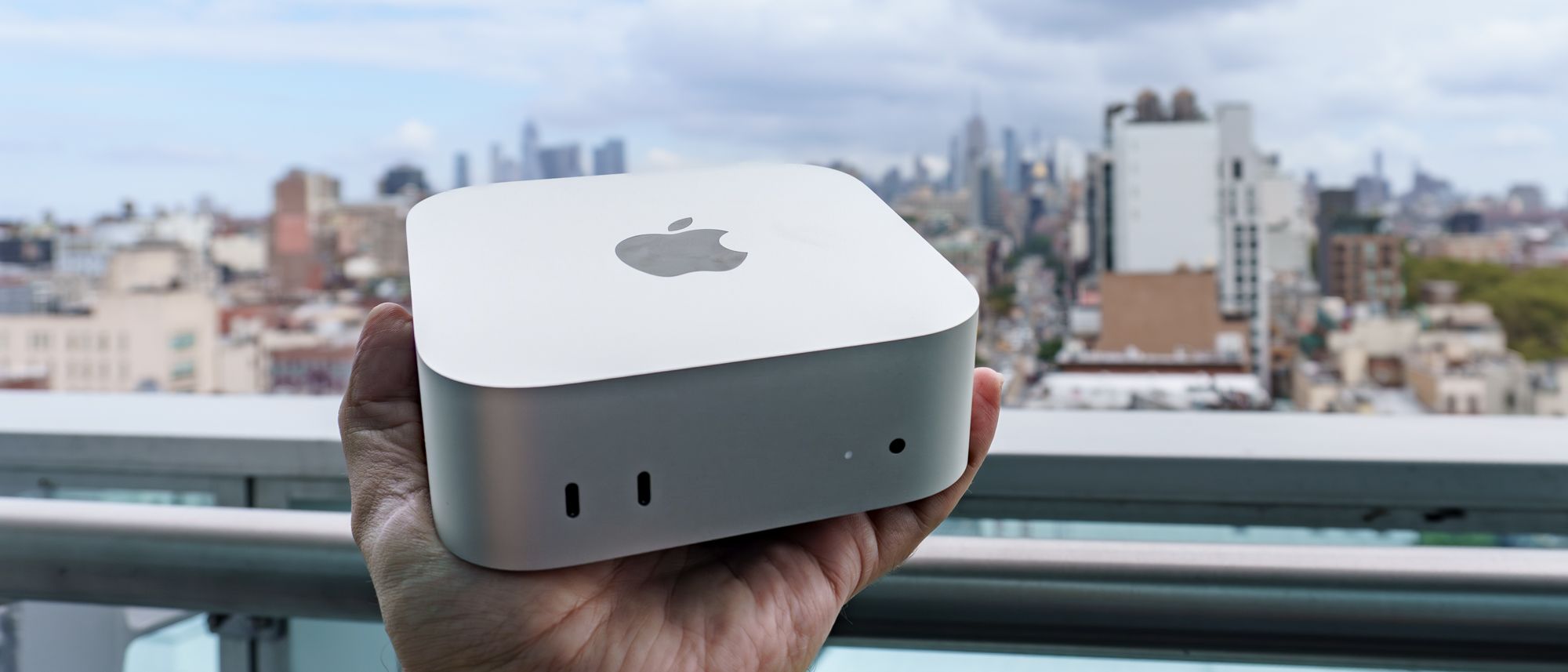 Mac mini M6 Review: A Tiny Powerhouse with Massive Performance Gains